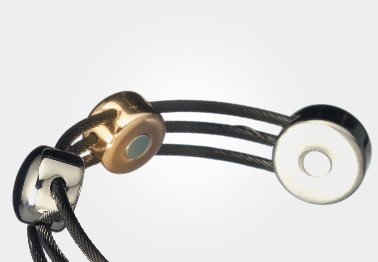 Elementum Magnetic Jewelry Chord Black Stainless Steel Gold