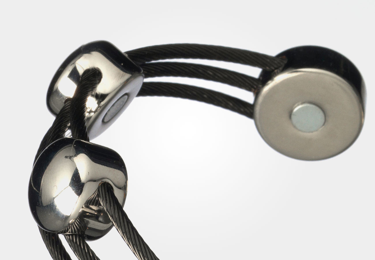 Elementum Magnetic Jewelry Chord Black Stainless Steel
